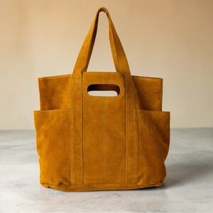 NWT-Free People 100% Suede Tote in Saddle